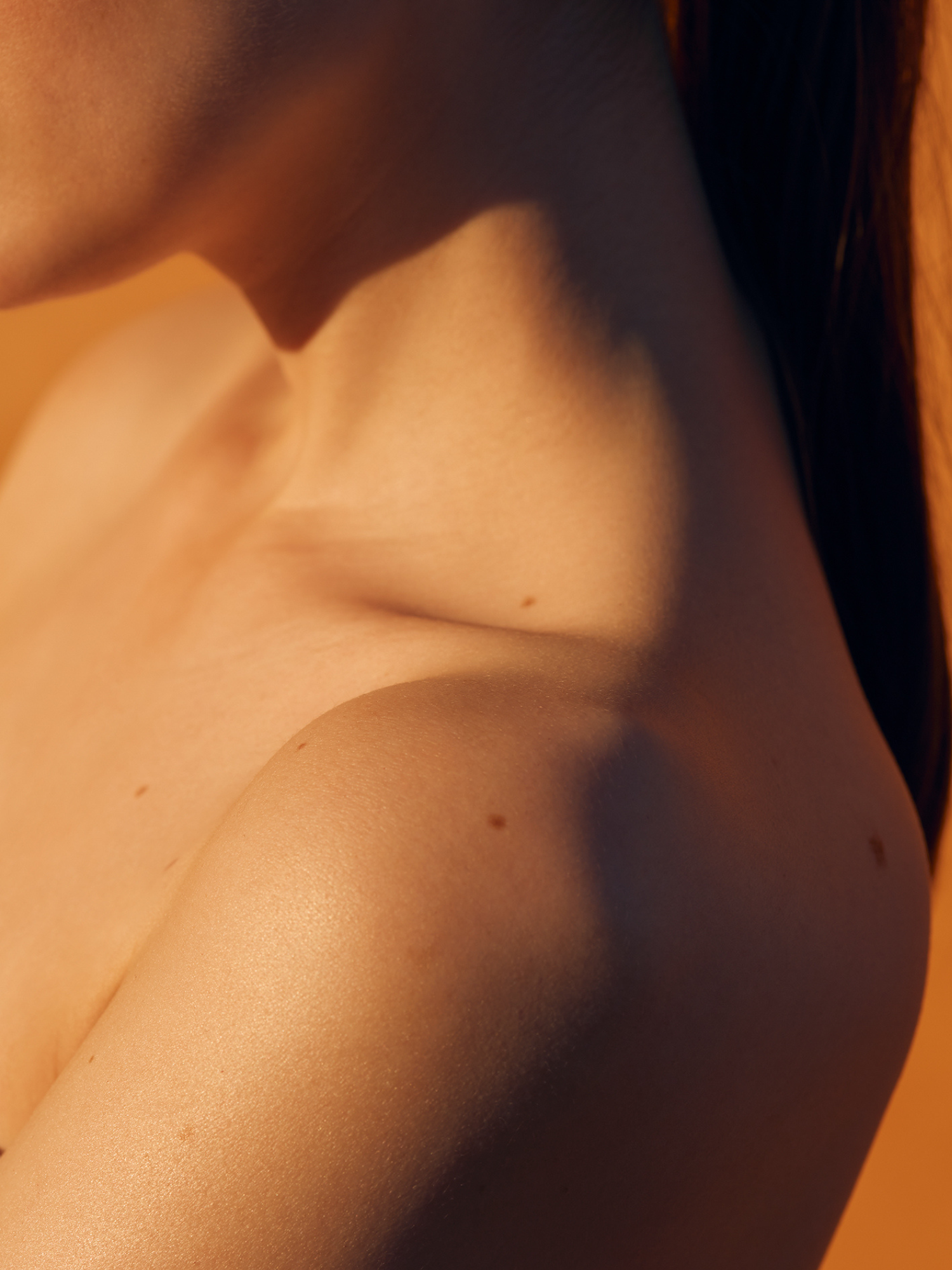 Pflege im Takt deiner Haut: Warum morgens nicht gleich abends ist